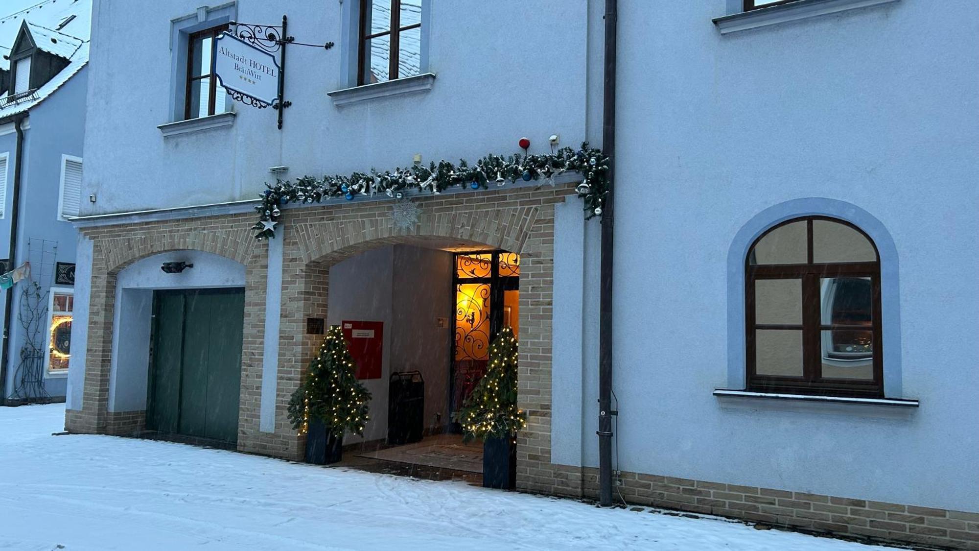 Altstadthotel Braeuwirt فايدن المظهر الخارجي الصورة