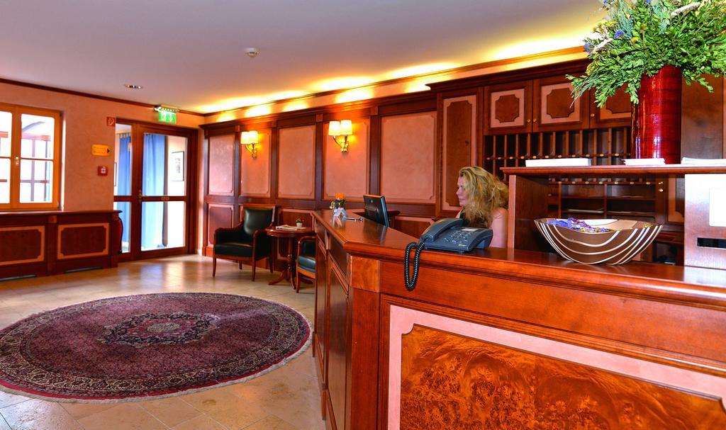 Altstadthotel Braeuwirt فايدن المظهر الخارجي الصورة